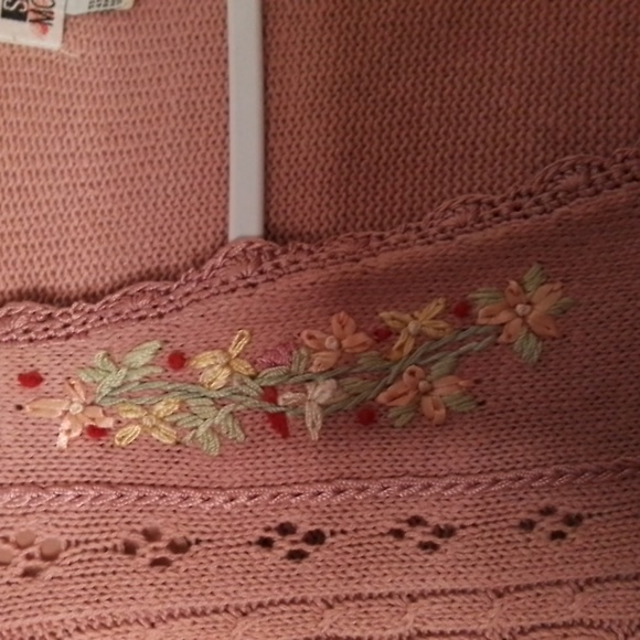 Vintage Sarah Morgan Embroidered mauve Knit Sweater - Picture 15 of 16